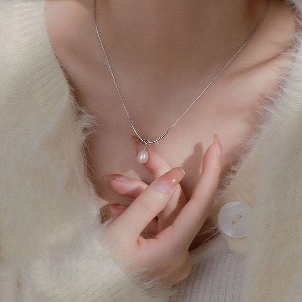 Natural pearl sterling silver necklace