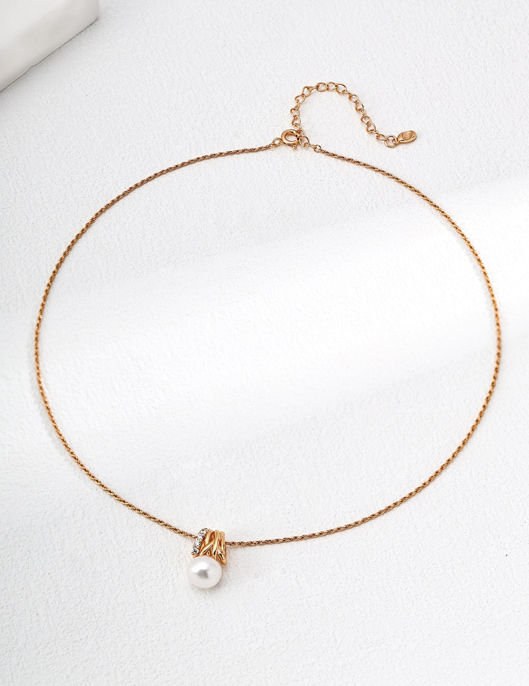 Classic Pearl & Zircon Elegance Set – Necklace with Matching Earrings