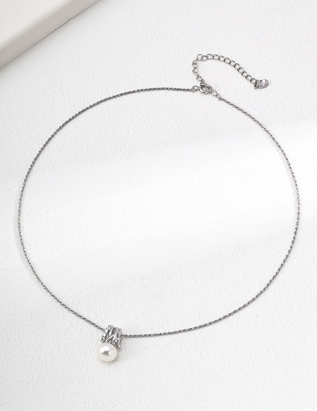 Classic Pearl & Zircon Elegance Set – Necklace with Matching Earrings