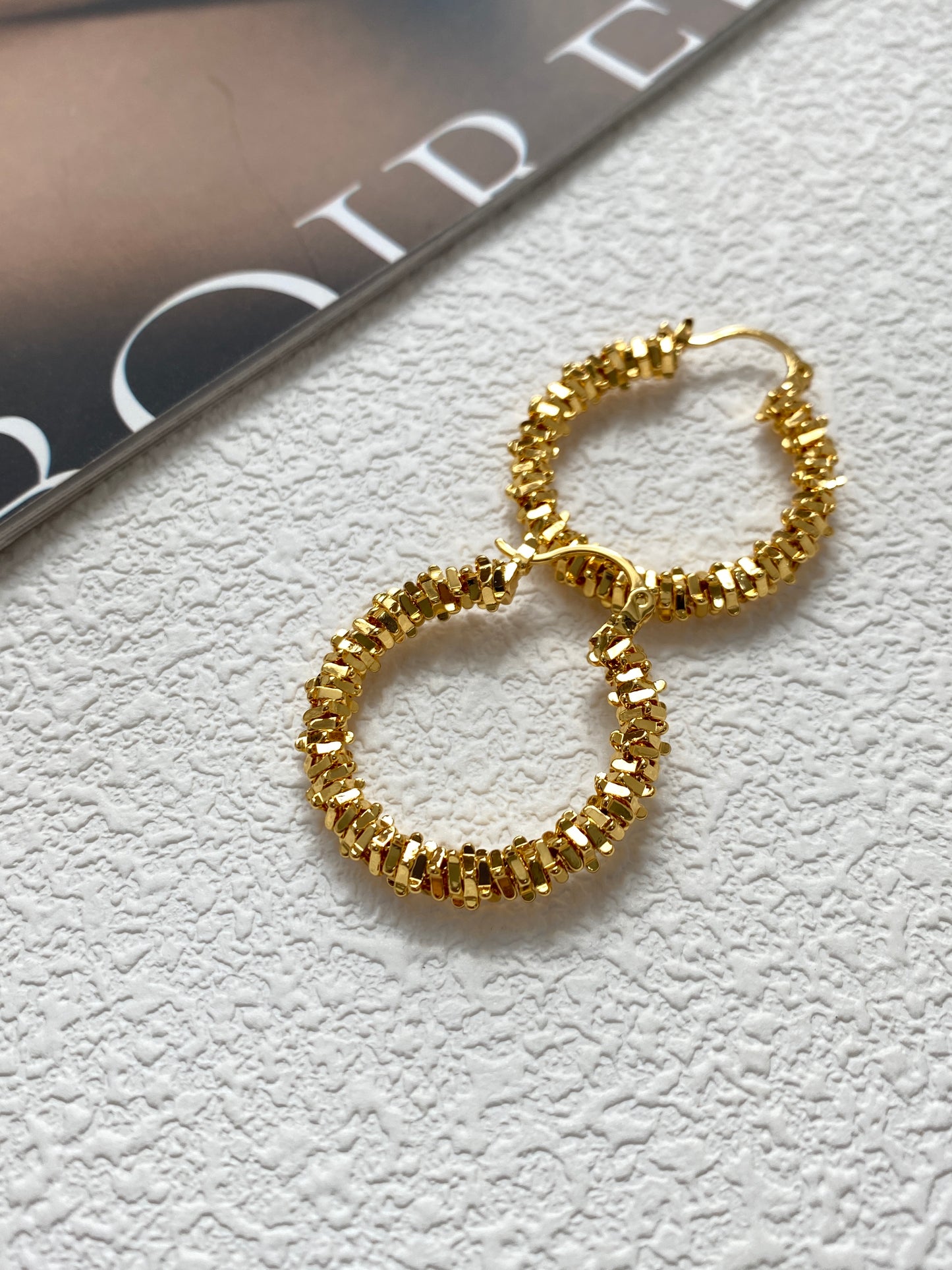 Gold chip Hoop Earrings