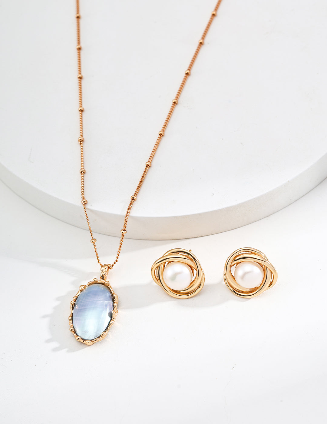 S925 Vintage Gold Mabe Pearl Necklace
