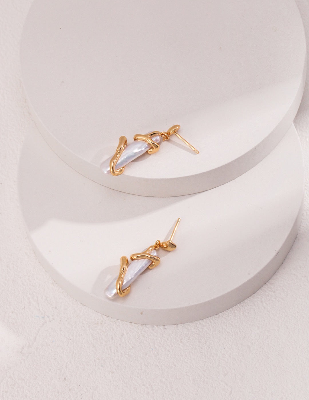 Baroque Gold Embrace Pearl Set