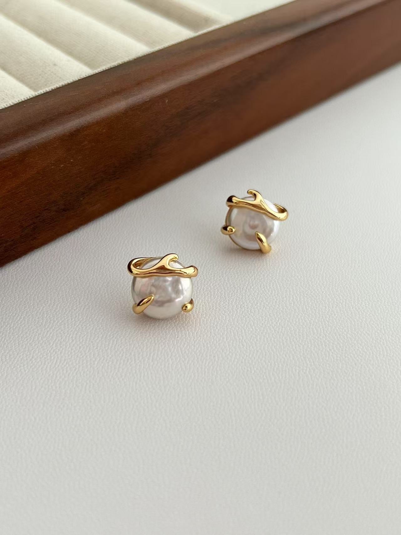 Pearl Studs