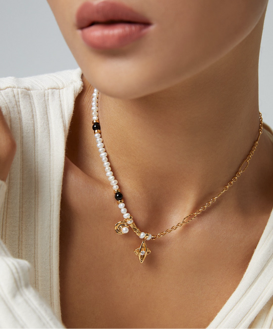 S925 Silver Black Onyx & Pearl Pendant Necklace – Platinum & Vintage Gold
