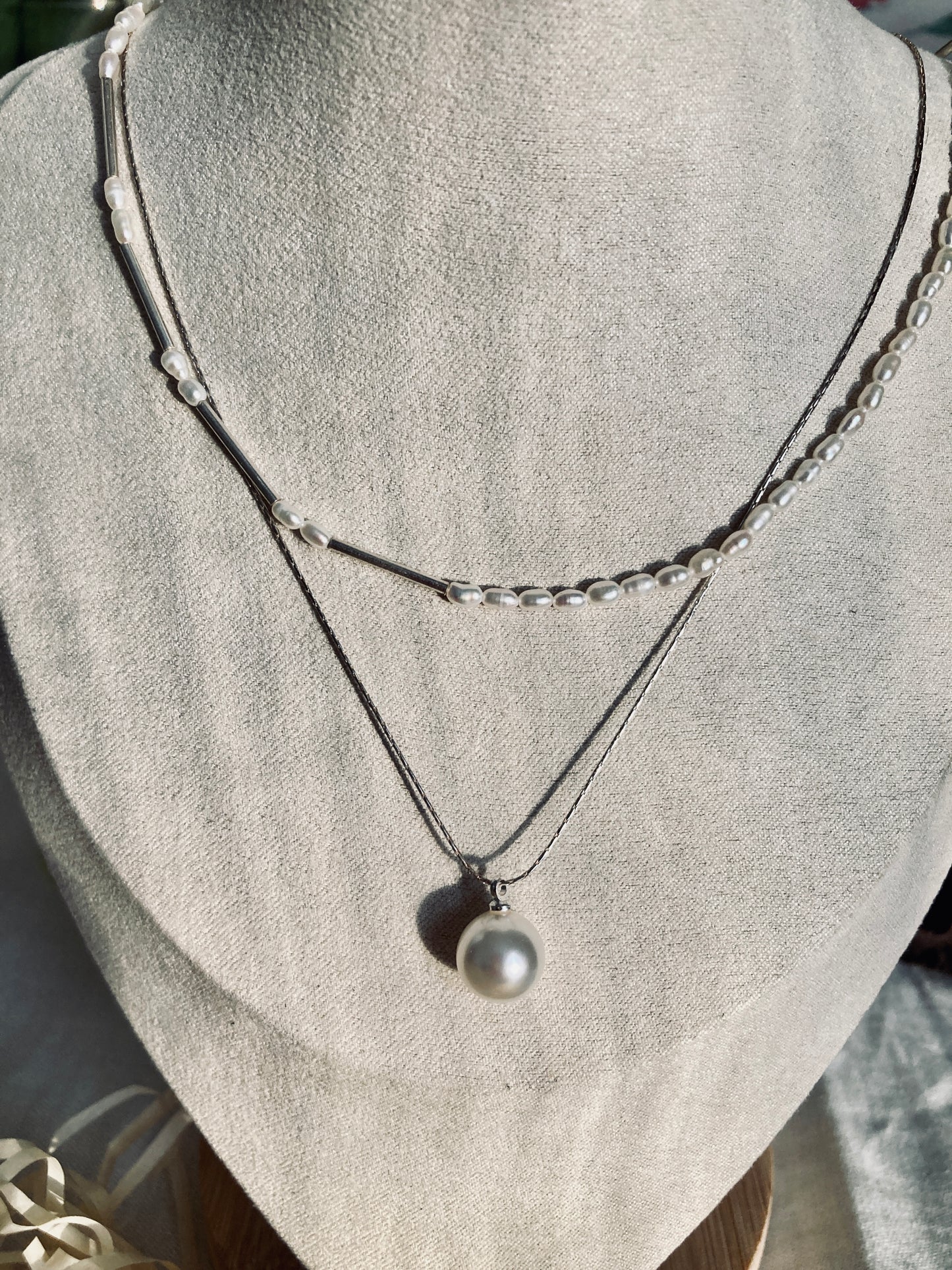 Single pearl necklace