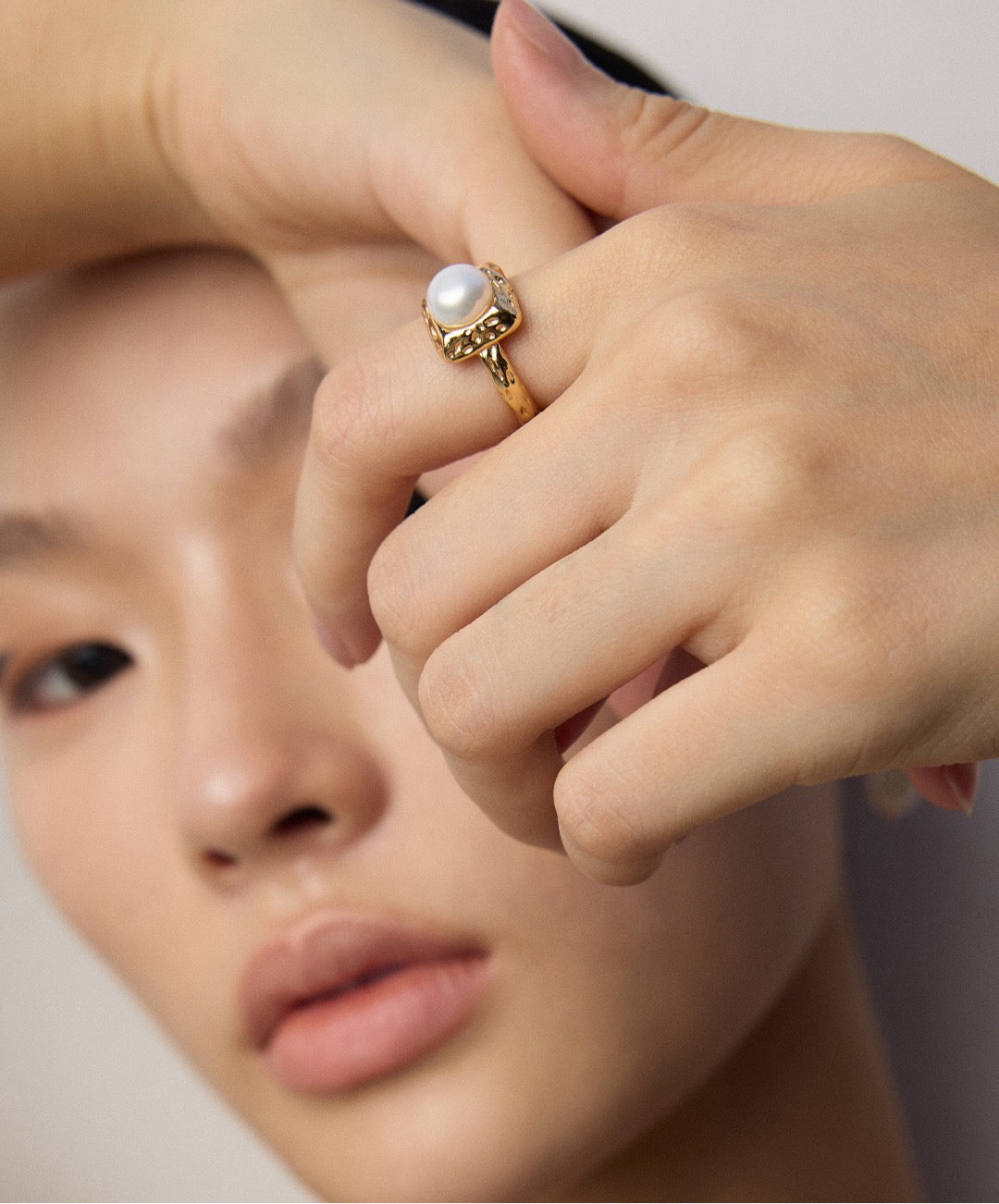 Lustre Elegance Pearl Ring