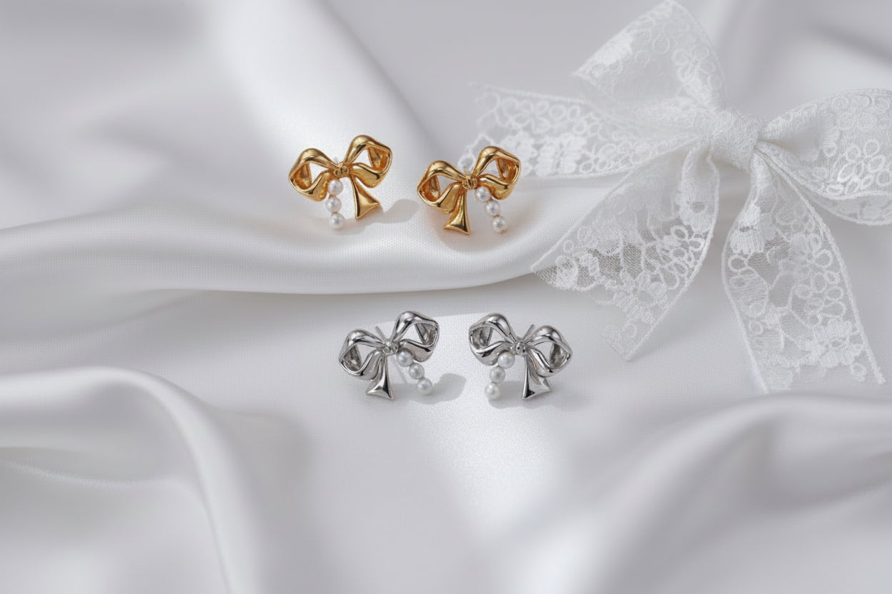 Vintage Bow Pearl Stud Earrings in 925 Sterling Silver – Gold or White Gold Finish