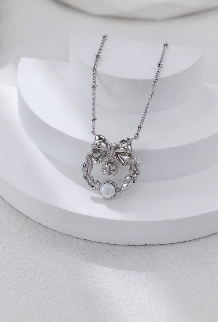 Christmas necklace and earrings