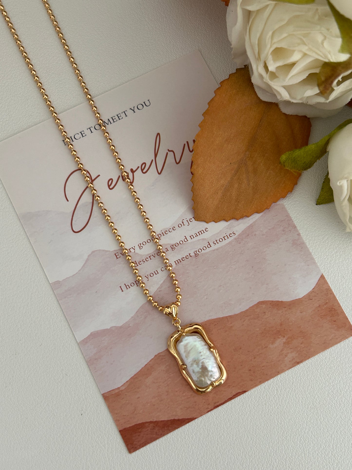 Regal Frame Baroque Pearl Set