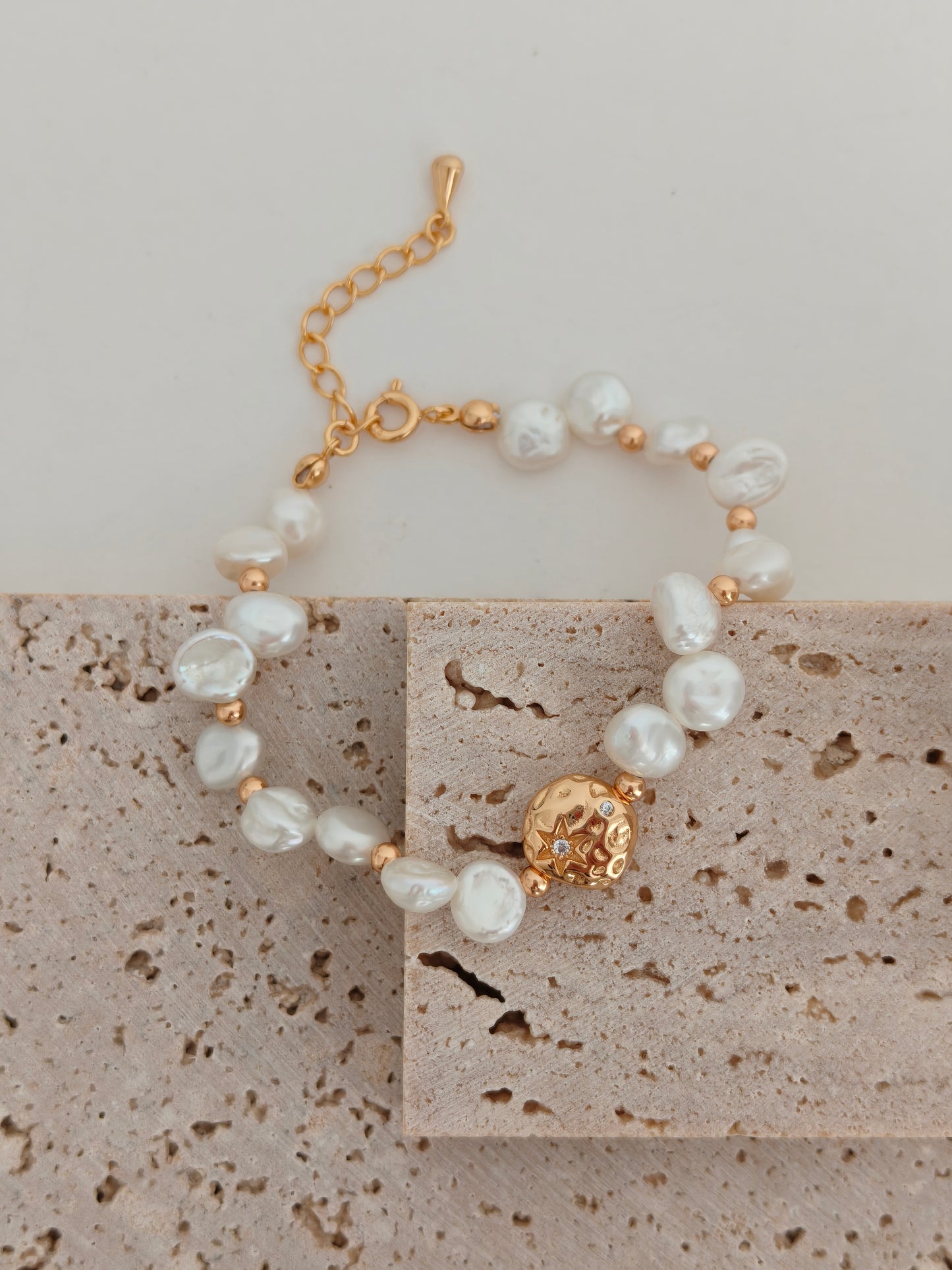 Vintage Baroque Pearl Charm Bracelet - S925 Sterling Silver, Retro Gold / Platinum Finish, Adjustable 16+3cm