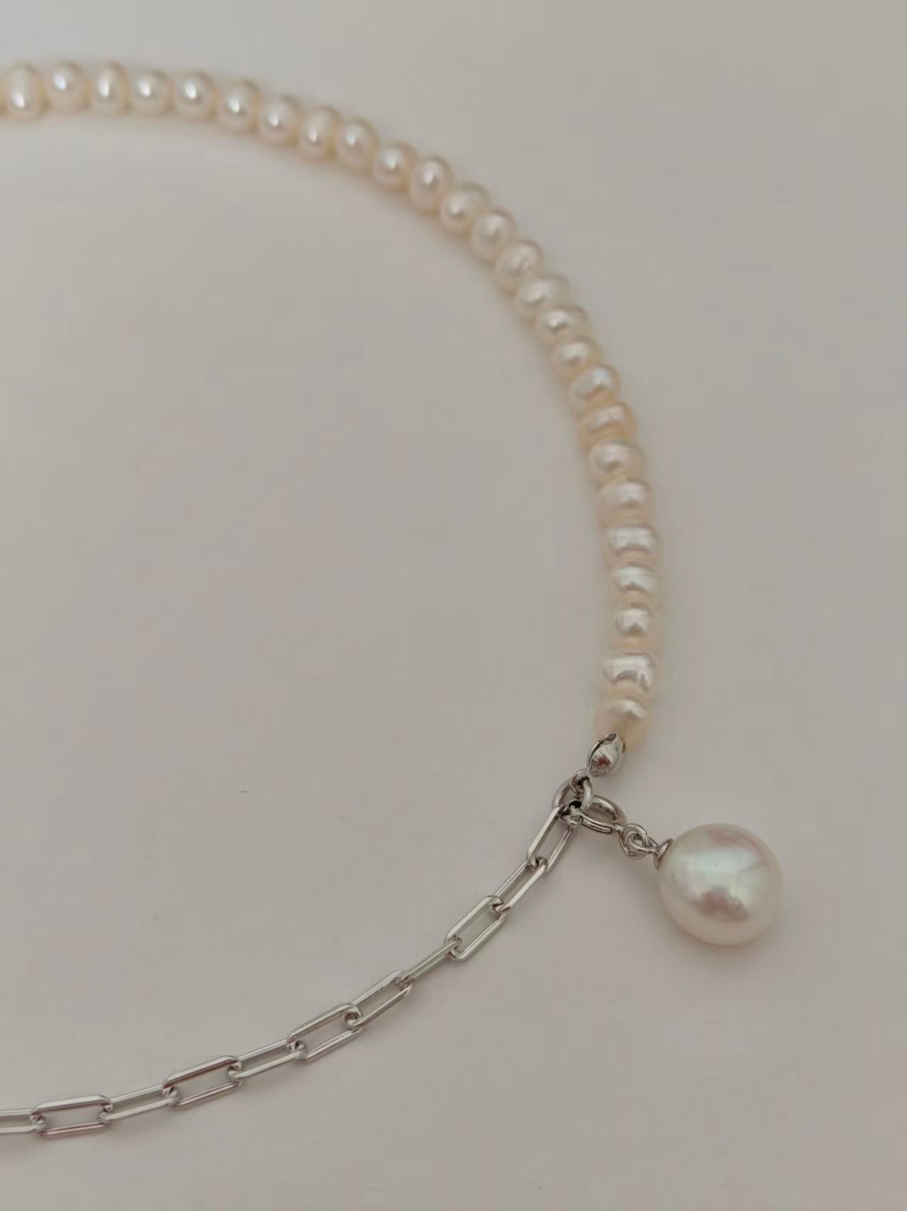 Pearl and Chain Necklace
