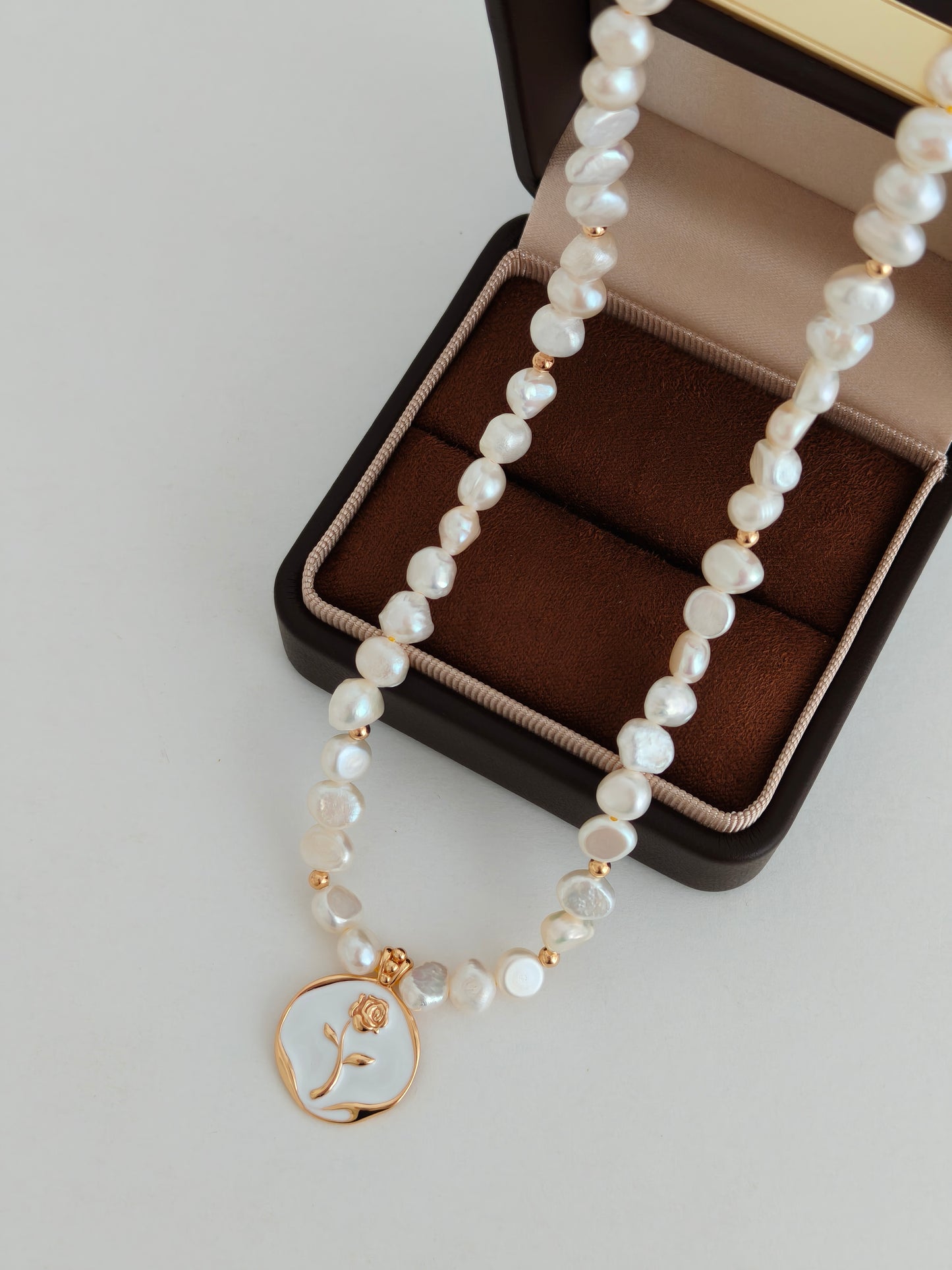 S925 Sterling Silver Natural Pearl Rose Pendant Necklace