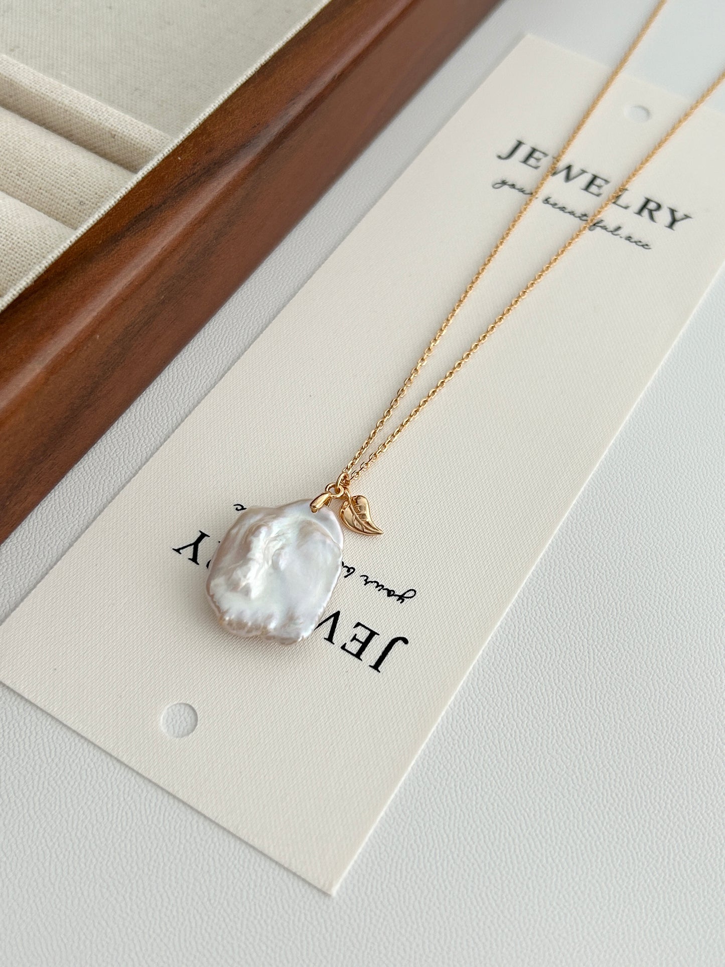 Flake Necklace