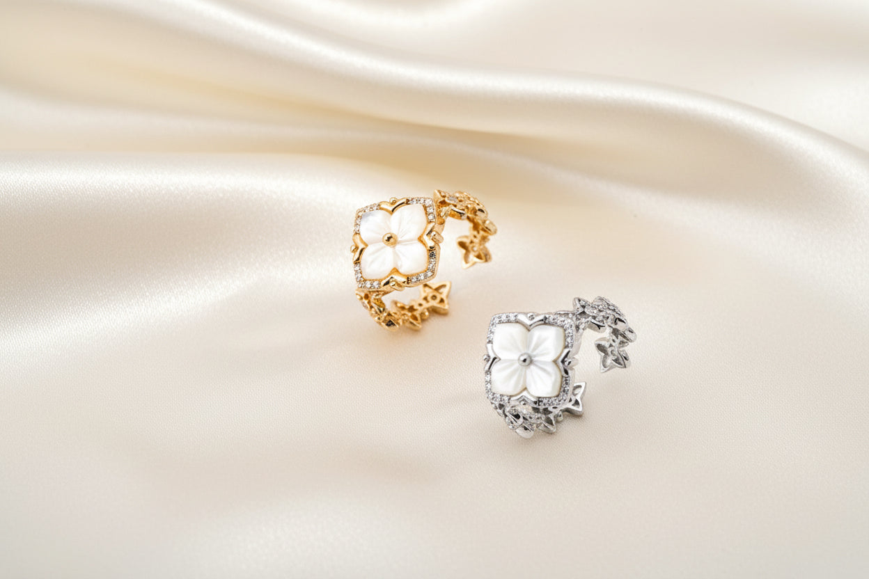 Mother of Pearl Floral Ring in S925 Sterling Silver, Adjustable