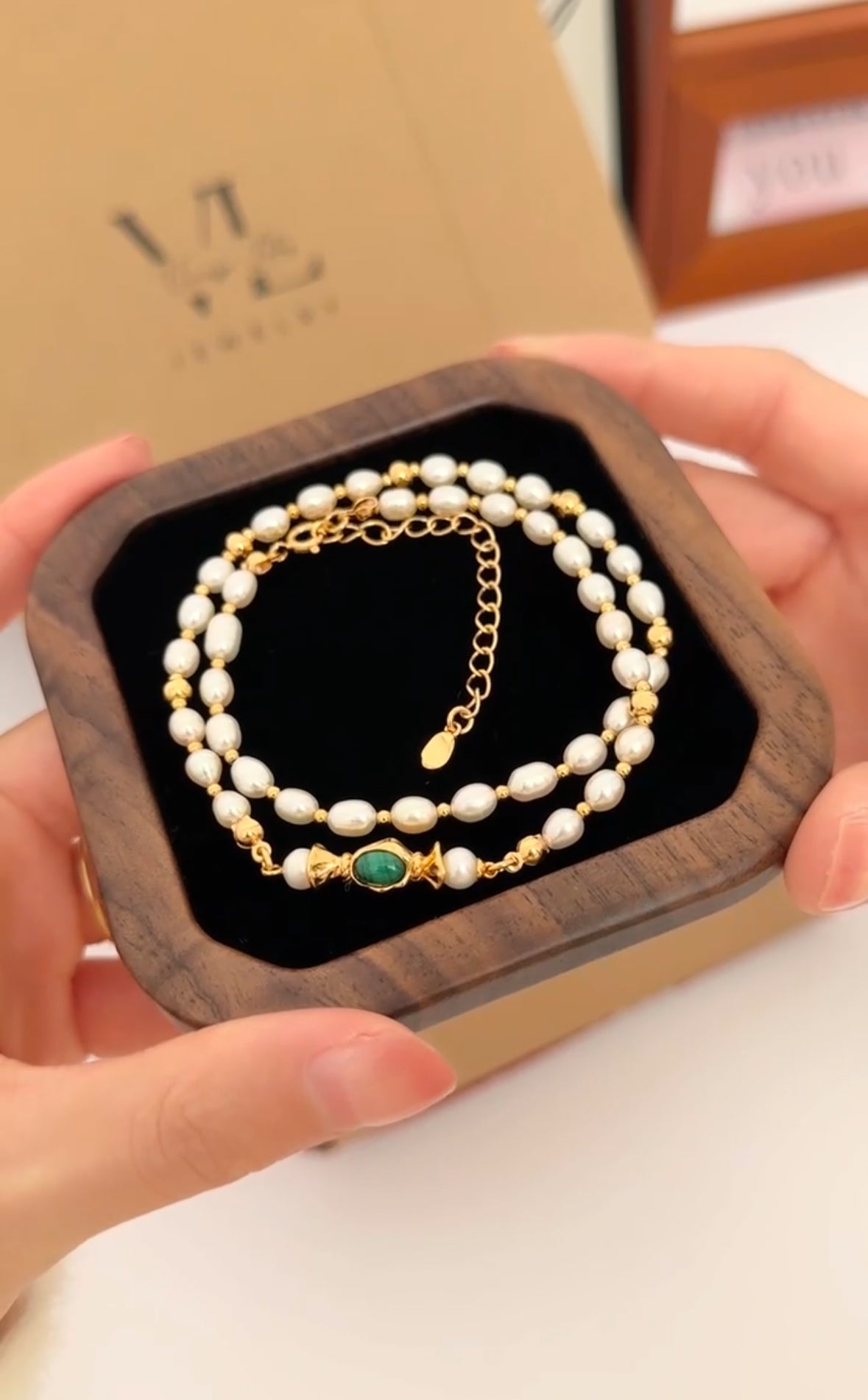 Malachite Pearl Necklace