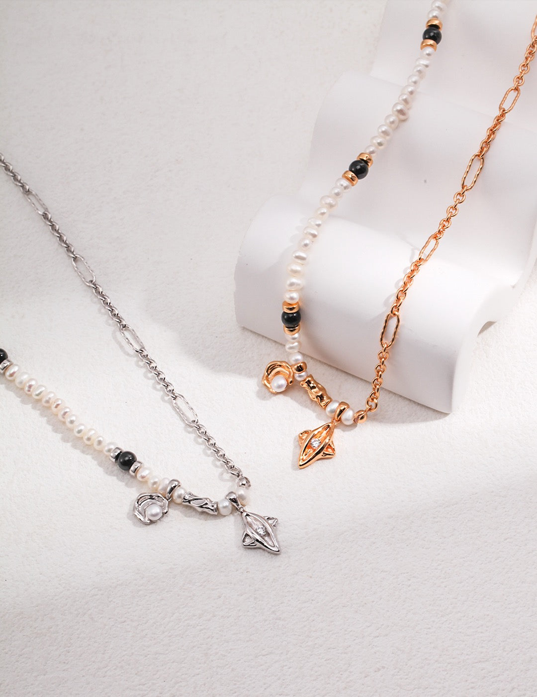 S925 Silver Black Onyx & Pearl Pendant Necklace – Platinum & Vintage Gold