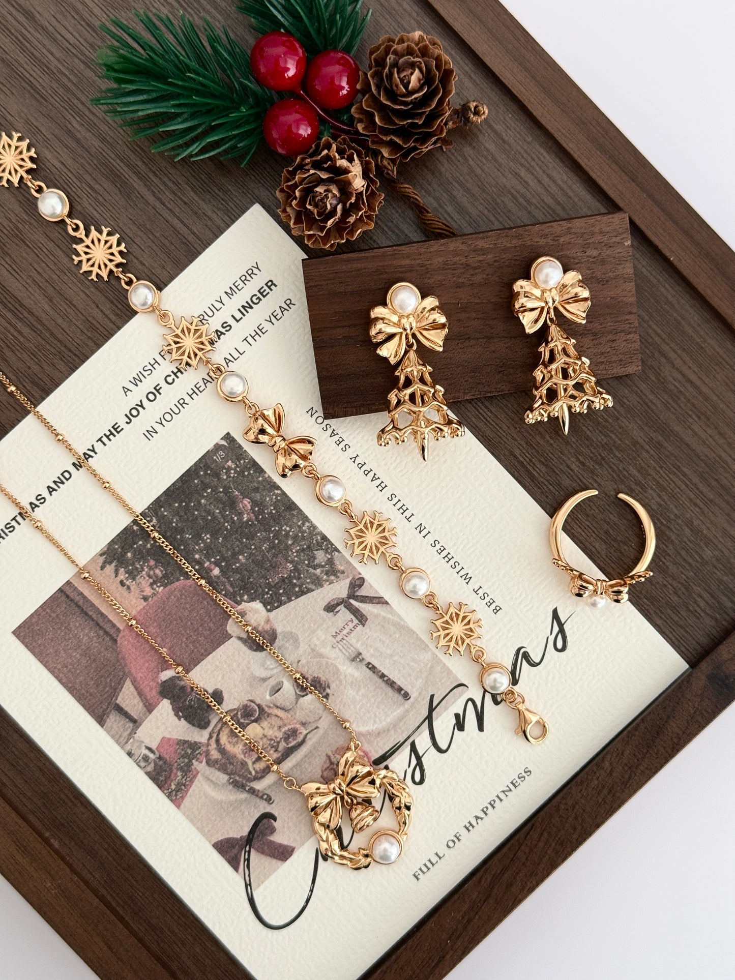 Christmas necklace and earrings