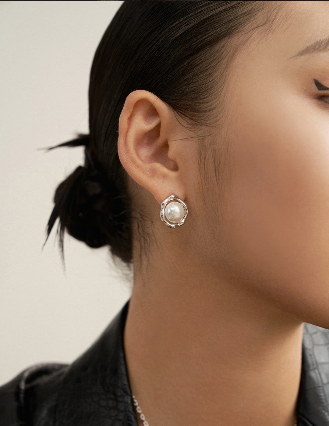 Pearl Studs