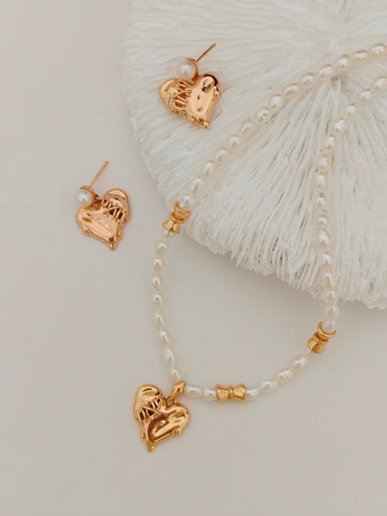 Lustrous Love Earrings