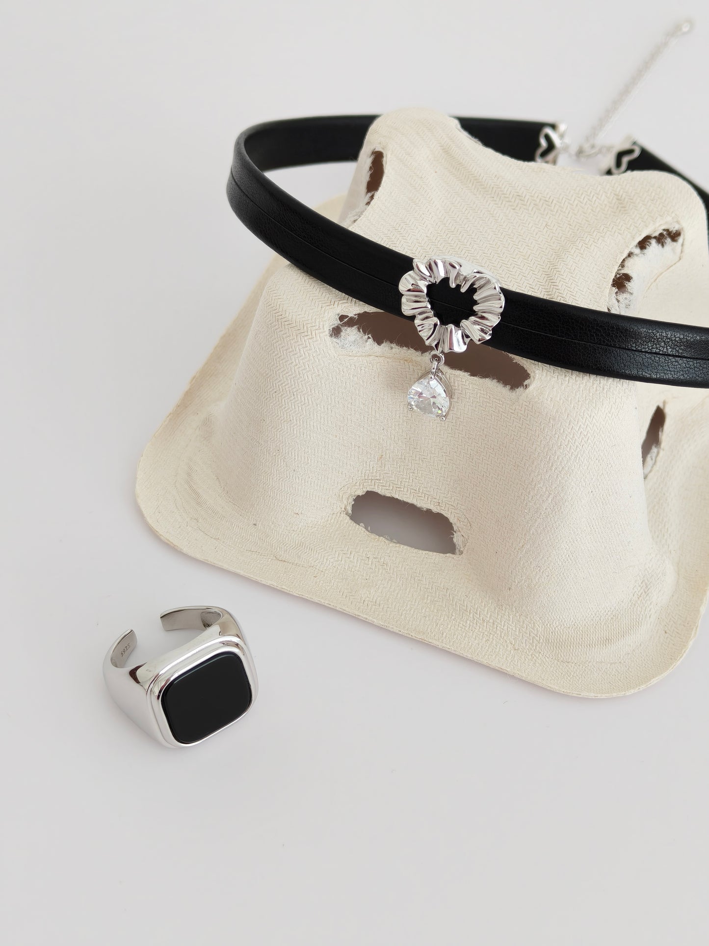 S925 Silver Pearl & Onyx Earrings with Velvet Choker Set