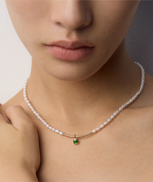 Pearl Necklace Green Square
