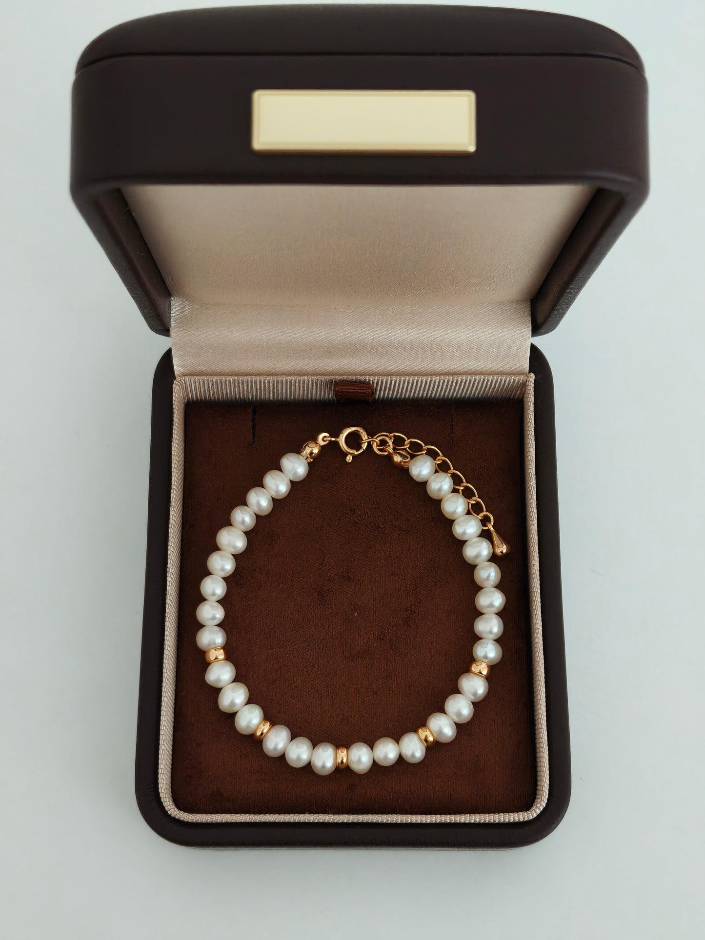 Freshwater Pearl Necklace & Bracelet Set with Double-Sided Mother-of-Pearl Pendant – Vintage Gold Beaded Pearl Jewelry