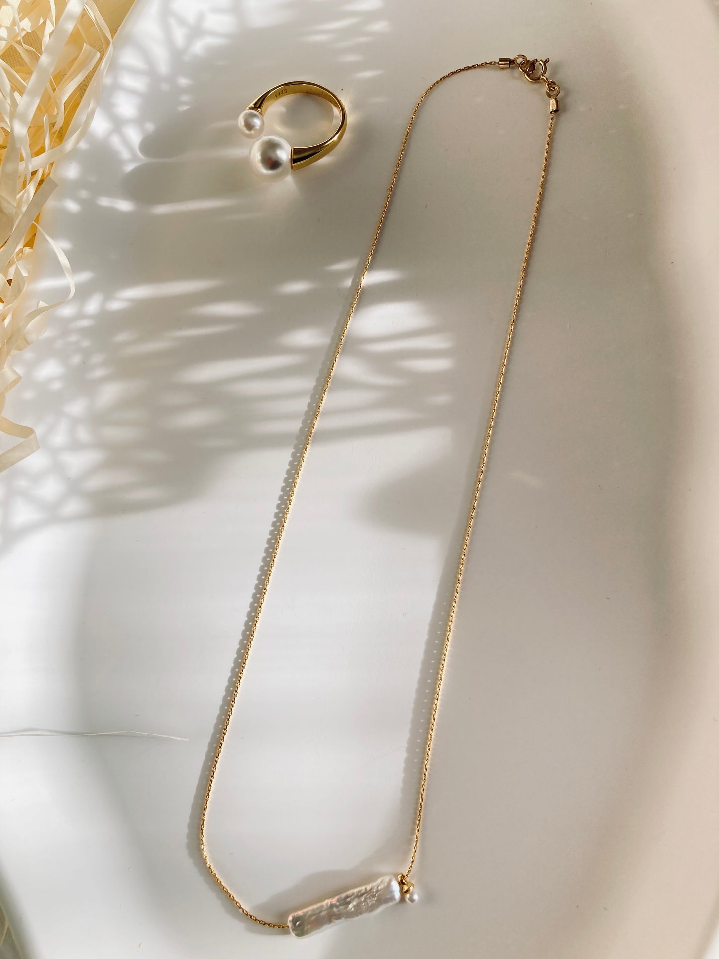 Baroque long pearl necklace