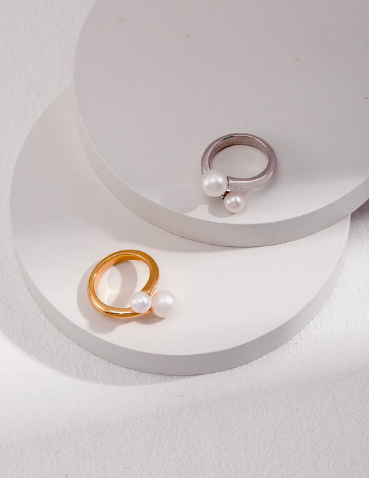 Luna Pearl Duo Ring