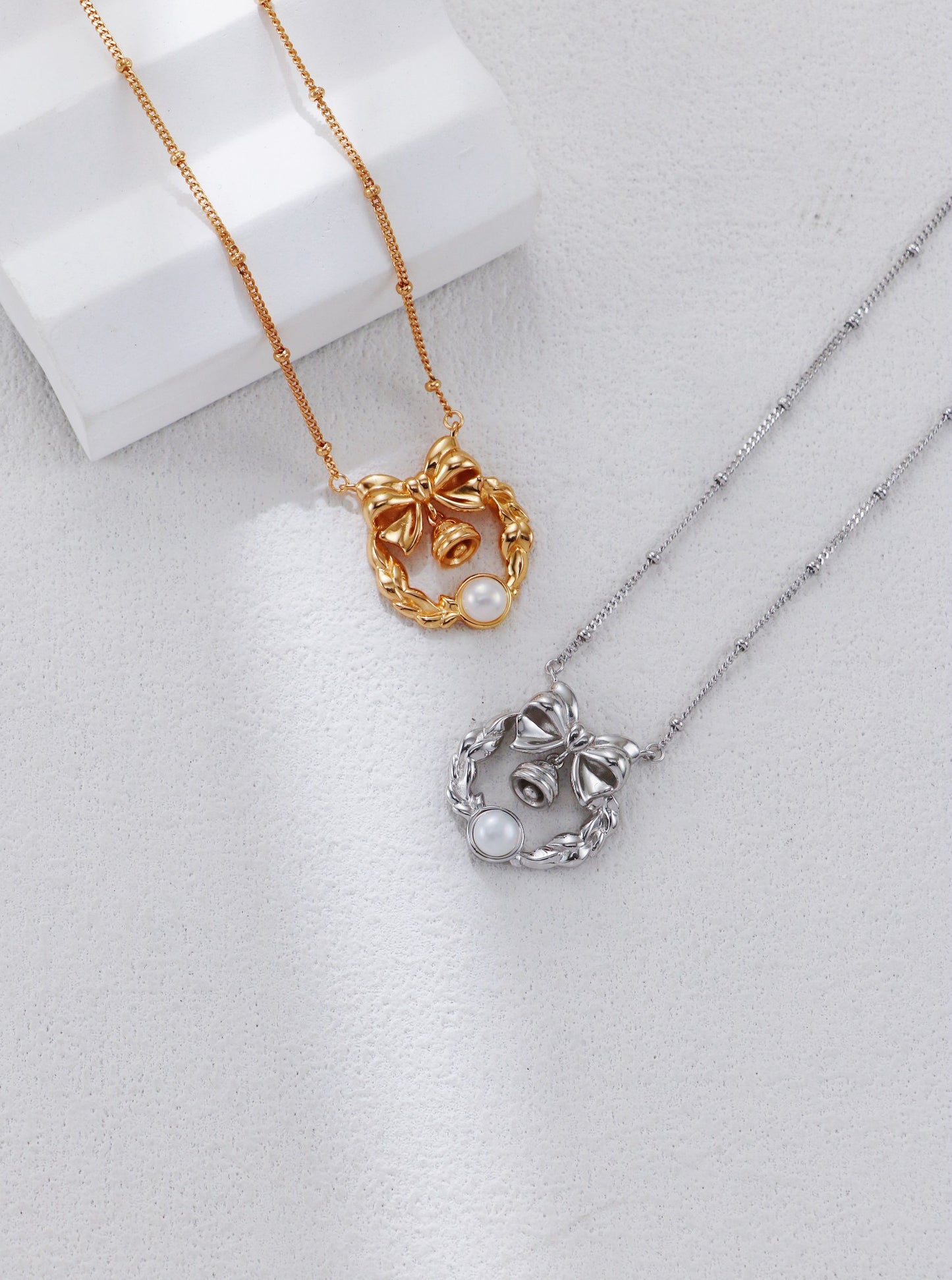 Christmas necklace and earrings