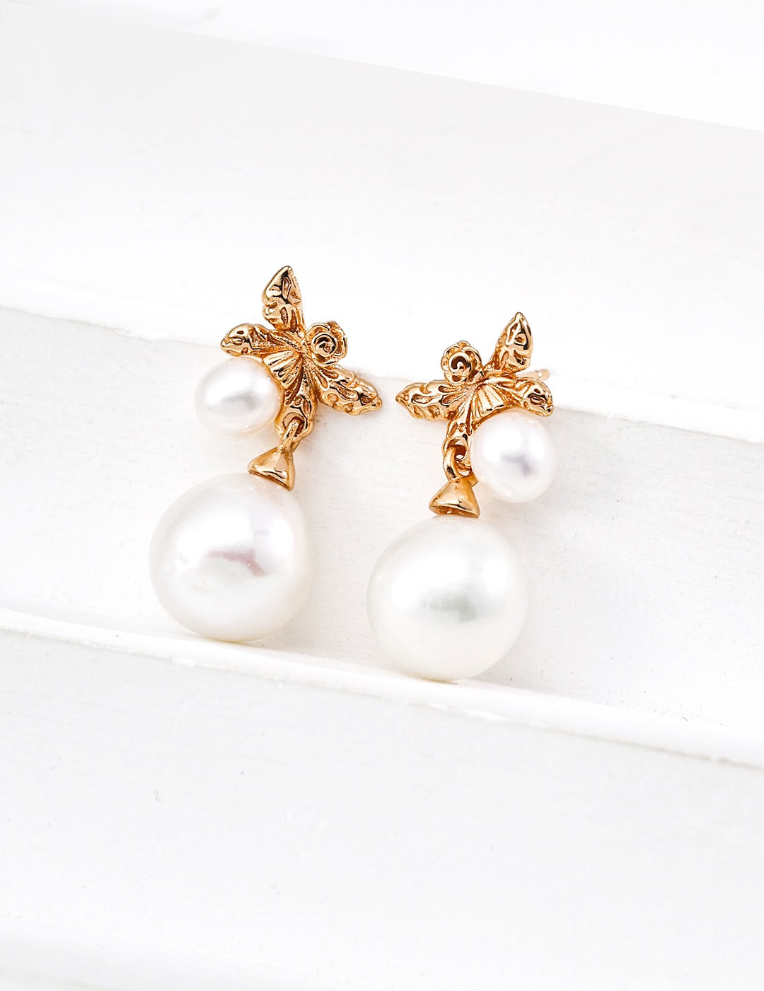 Vintage Gold Pearl Earrings – Natural Freshwater Pearls, Butterfly Design