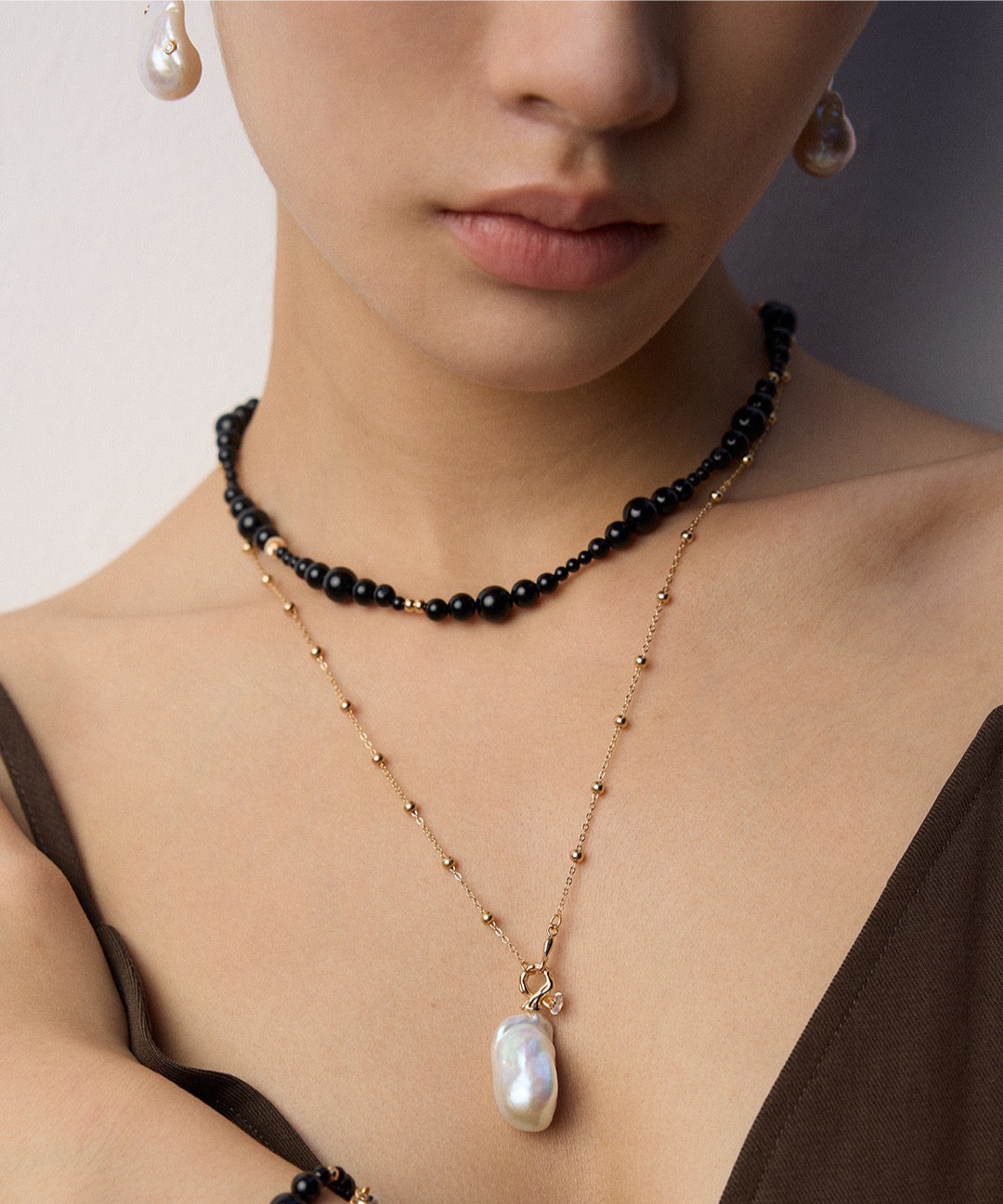 Baroque Pearl’s Charm Necklace