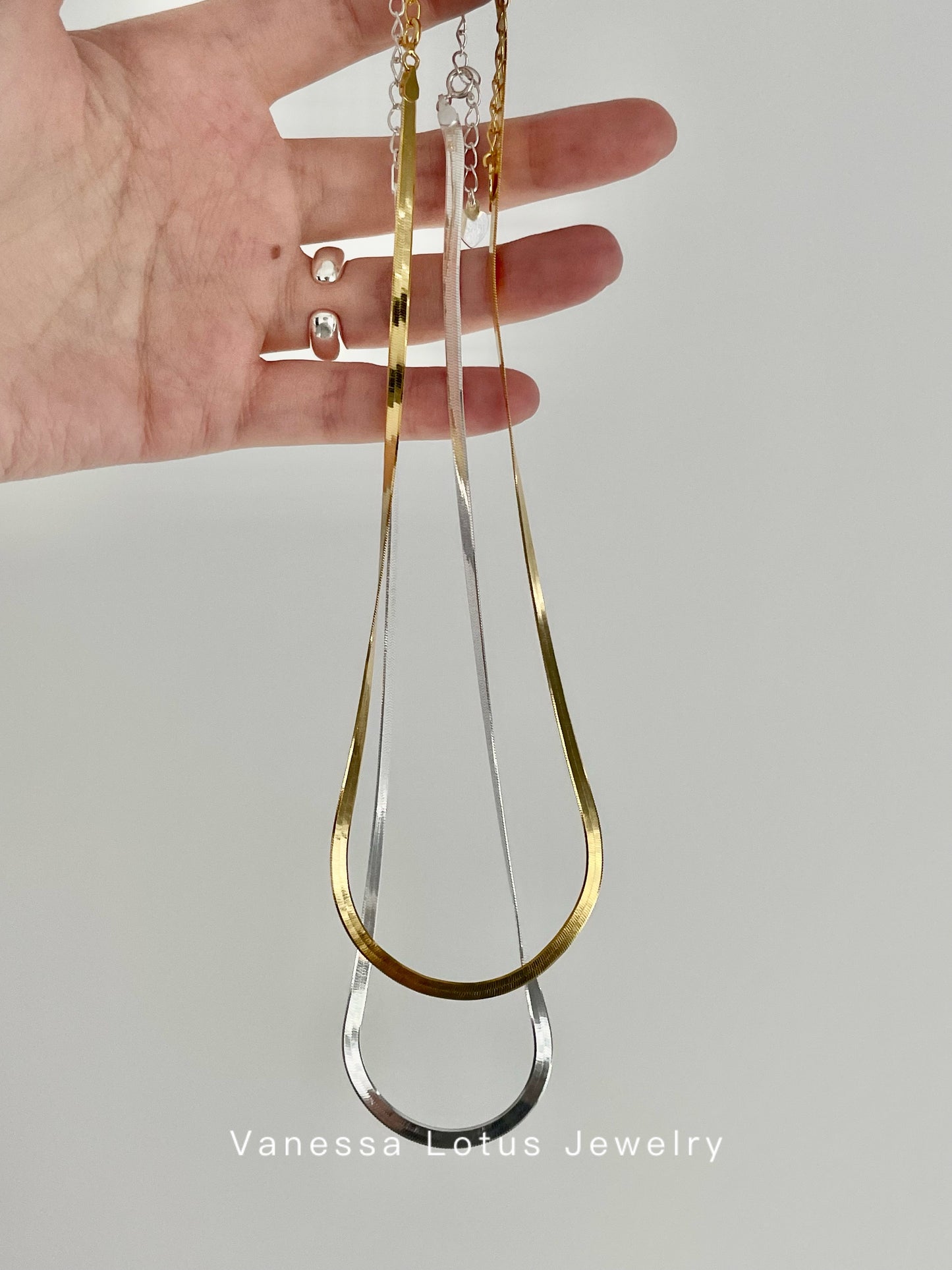 Snake chain necklace