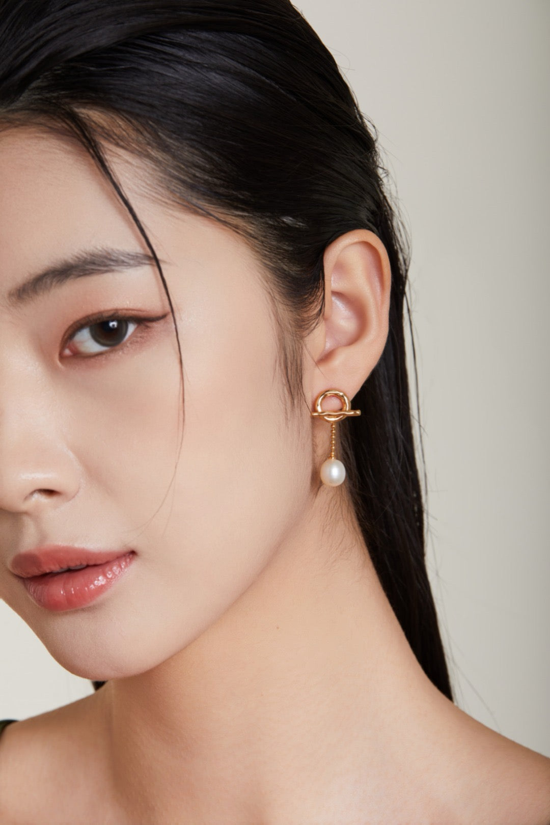 Versatile Pearl Earrings