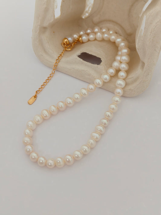 Simply Pearl Necklace