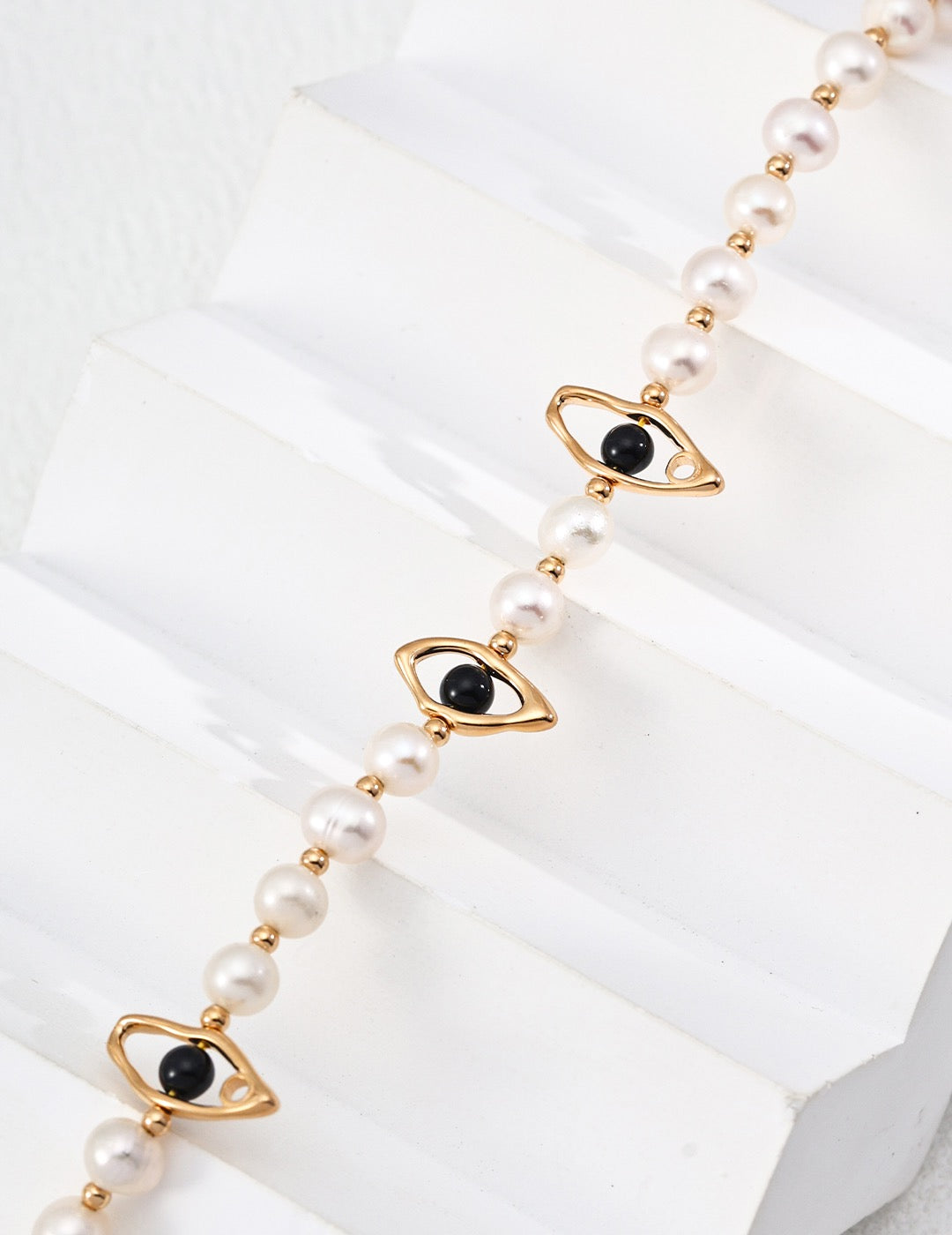 Vintage Gold Evil Eye Pearl Necklace – S925 Silver with Black Onyx & Natural Pearls