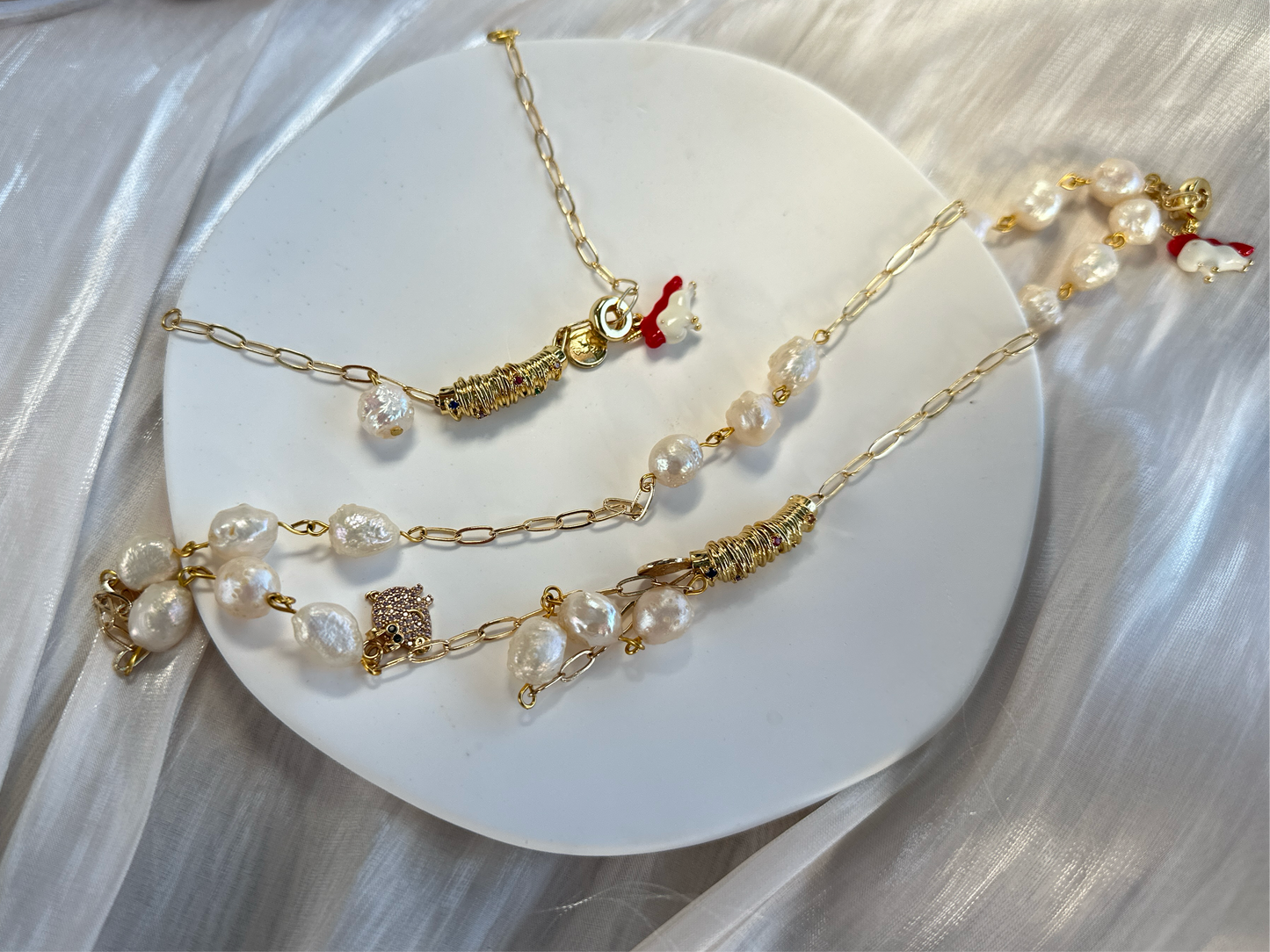 Holiday Spirit Baroque Pearl Necklace and Bracelet