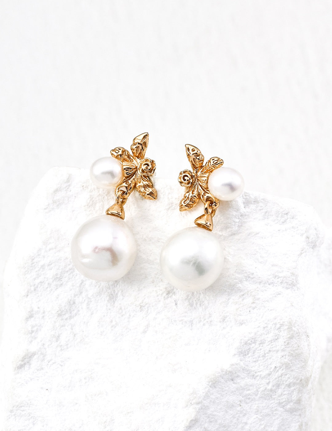 Vintage Gold Pearl Earrings – Natural Freshwater Pearls, Butterfly Design