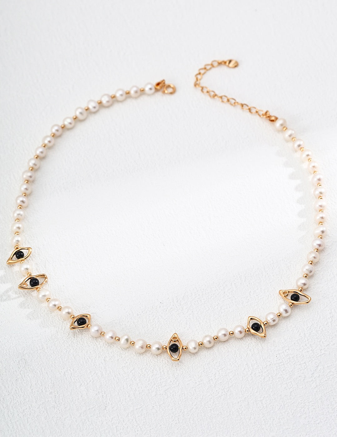 Vintage Gold Evil Eye Pearl Necklace – S925 Silver with Black Onyx & Natural Pearls