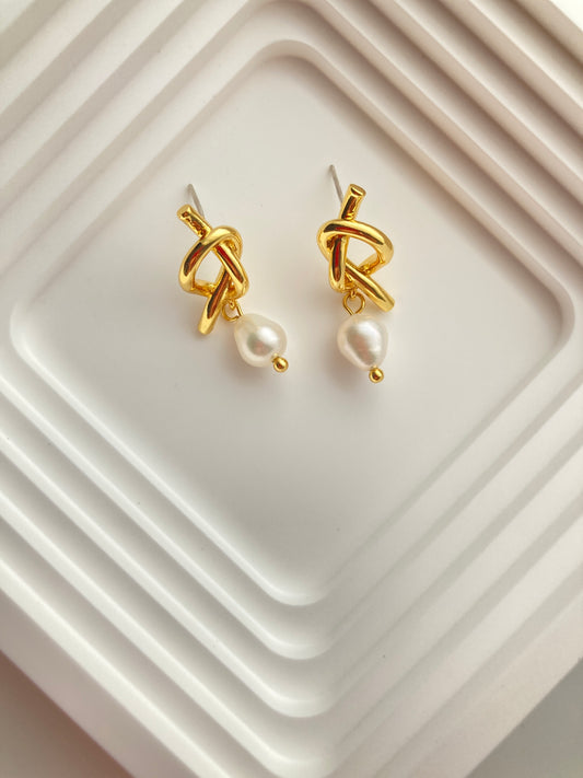 Knot and Pearl Earrings