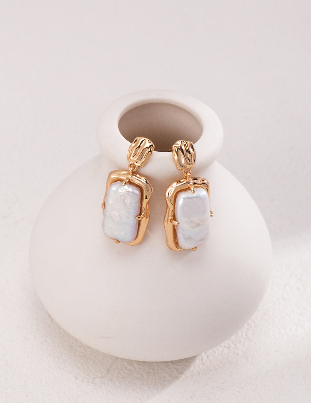 Regal Frame Baroque Pearl Set