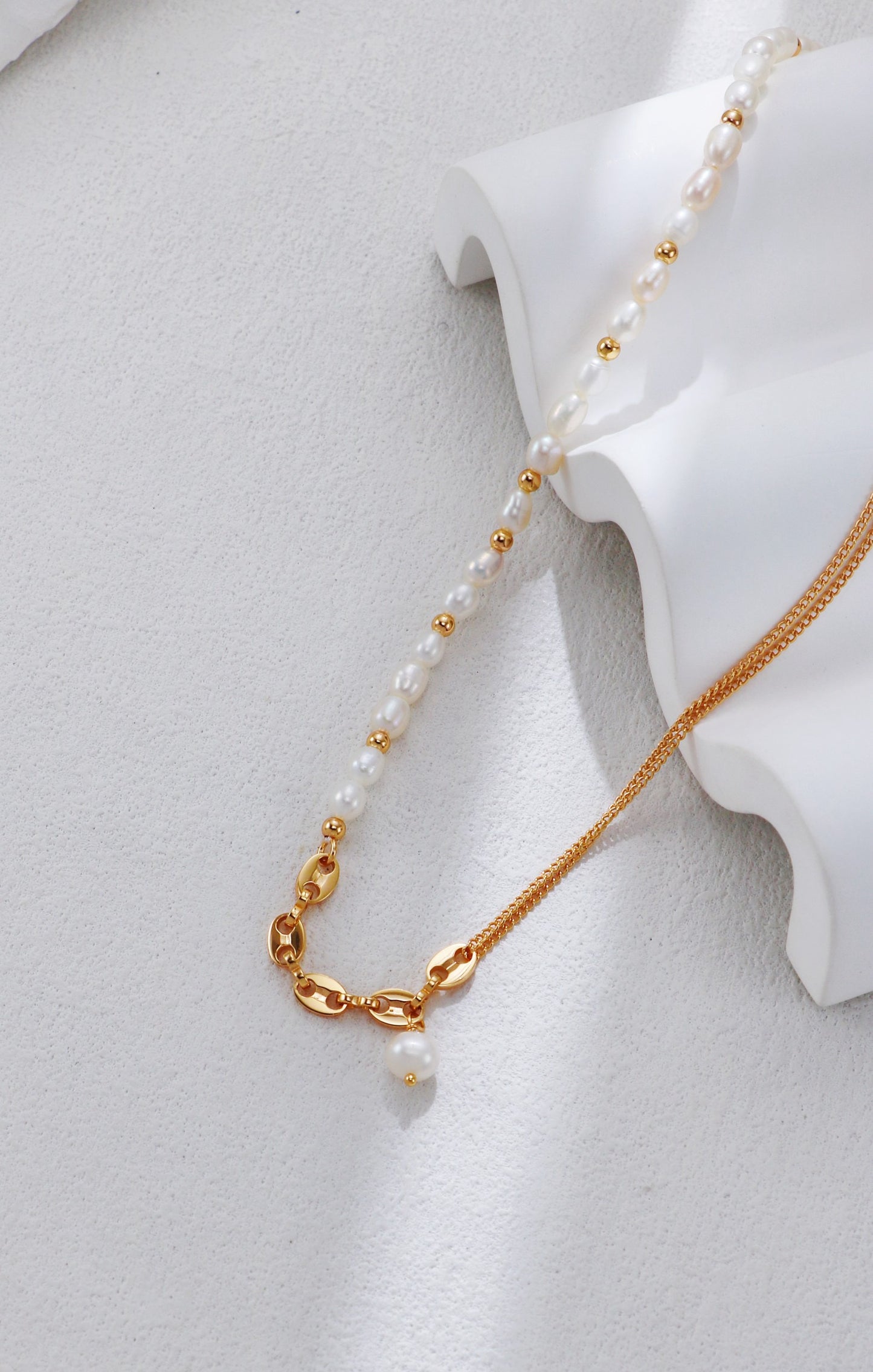 Linked Grace Pearl Jewelry Set – S925 Silver Necklace & Bracelet