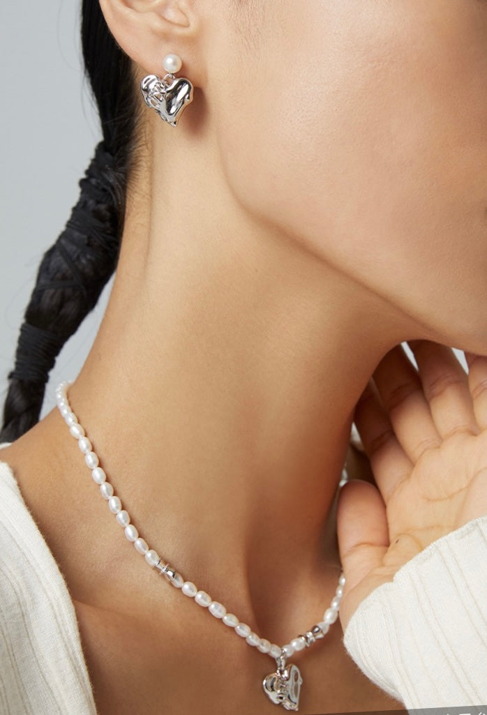 Lustrous Love Necklace