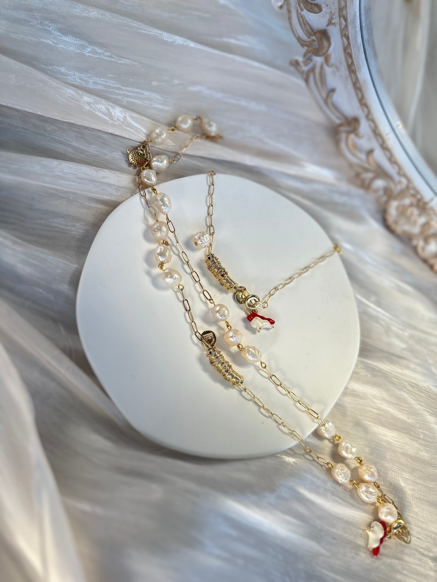 Holiday Spirit Baroque Pearl Necklace and Bracelet