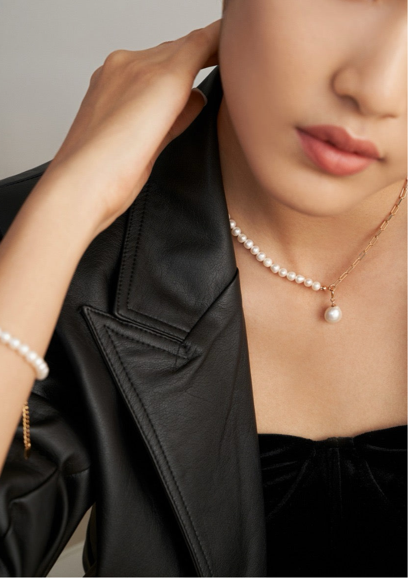 Pearl and Chain Necklace
