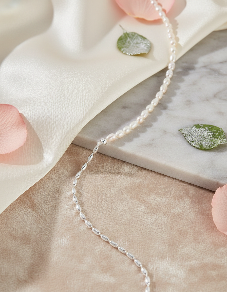 Dual-Tone Rice Pearl Choker