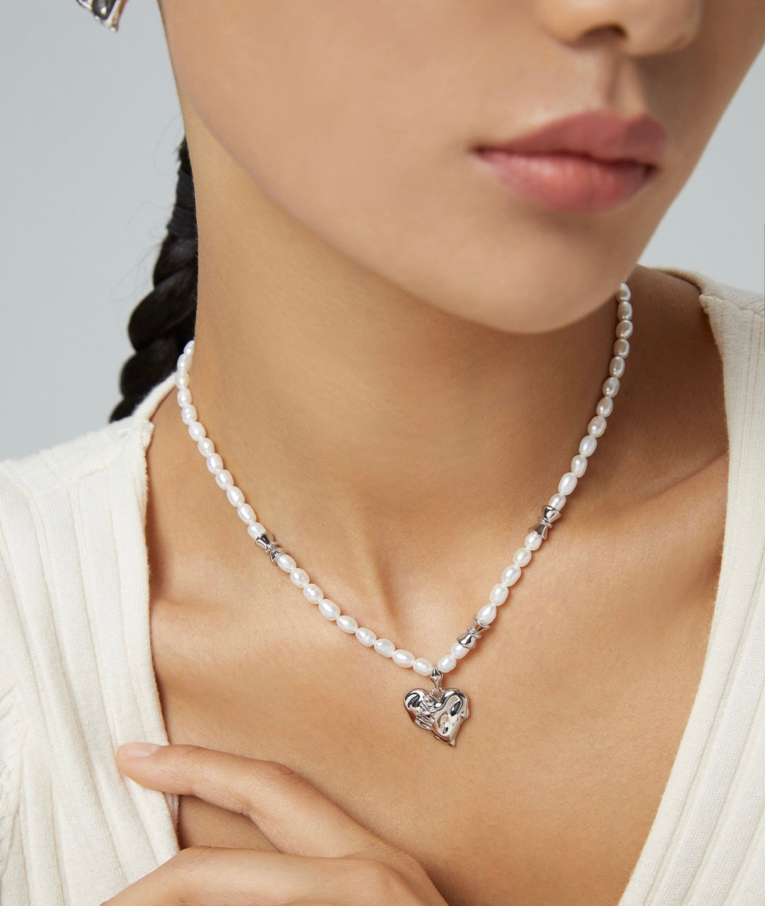 Lustrous Love Necklace
