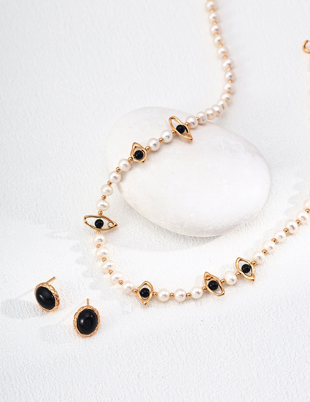 Vintage Gold Evil Eye Pearl Necklace – S925 Silver with Black Onyx & Natural Pearls