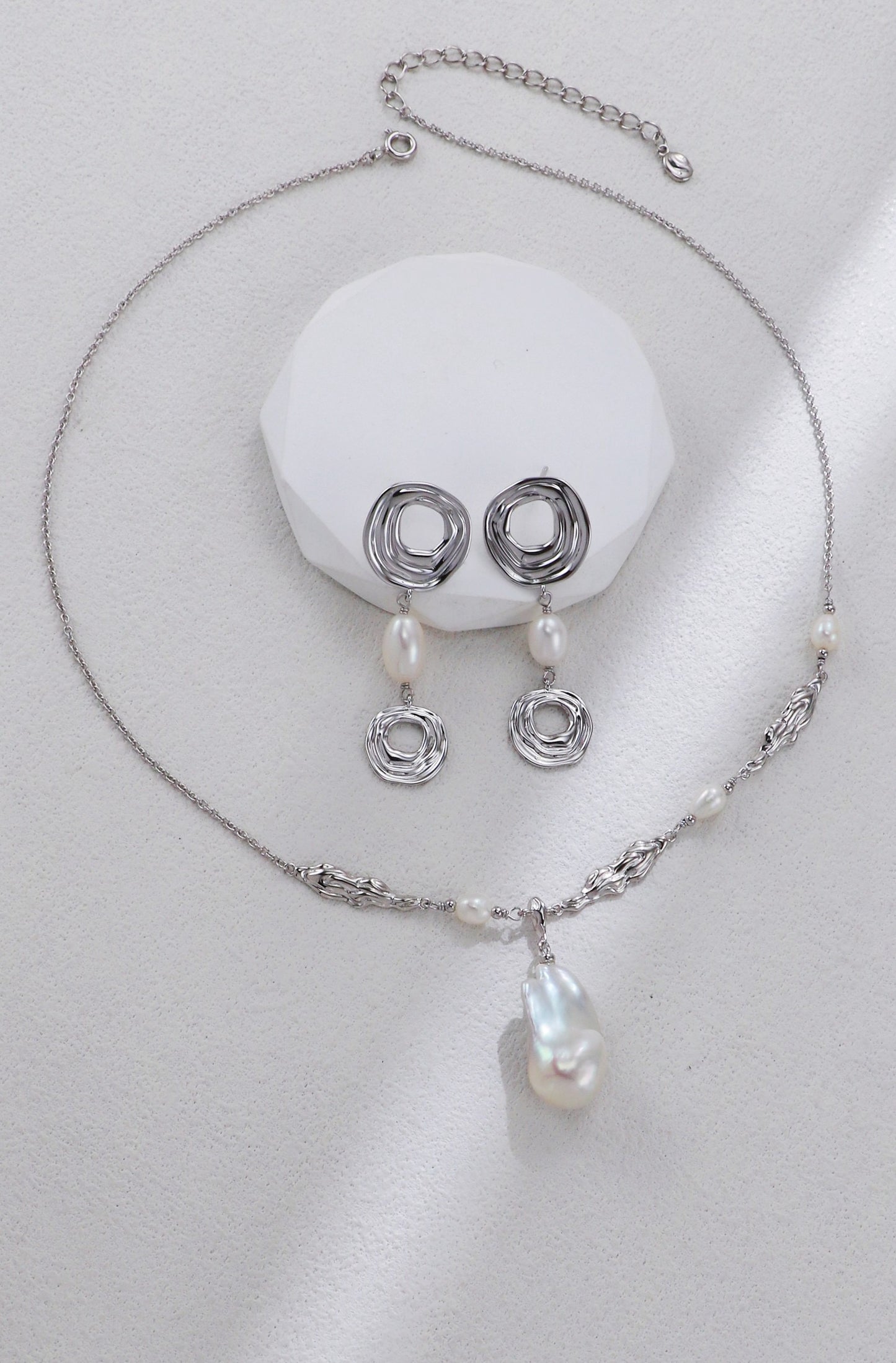 Baroque Pearl Pendant Necklace – S925 Silver