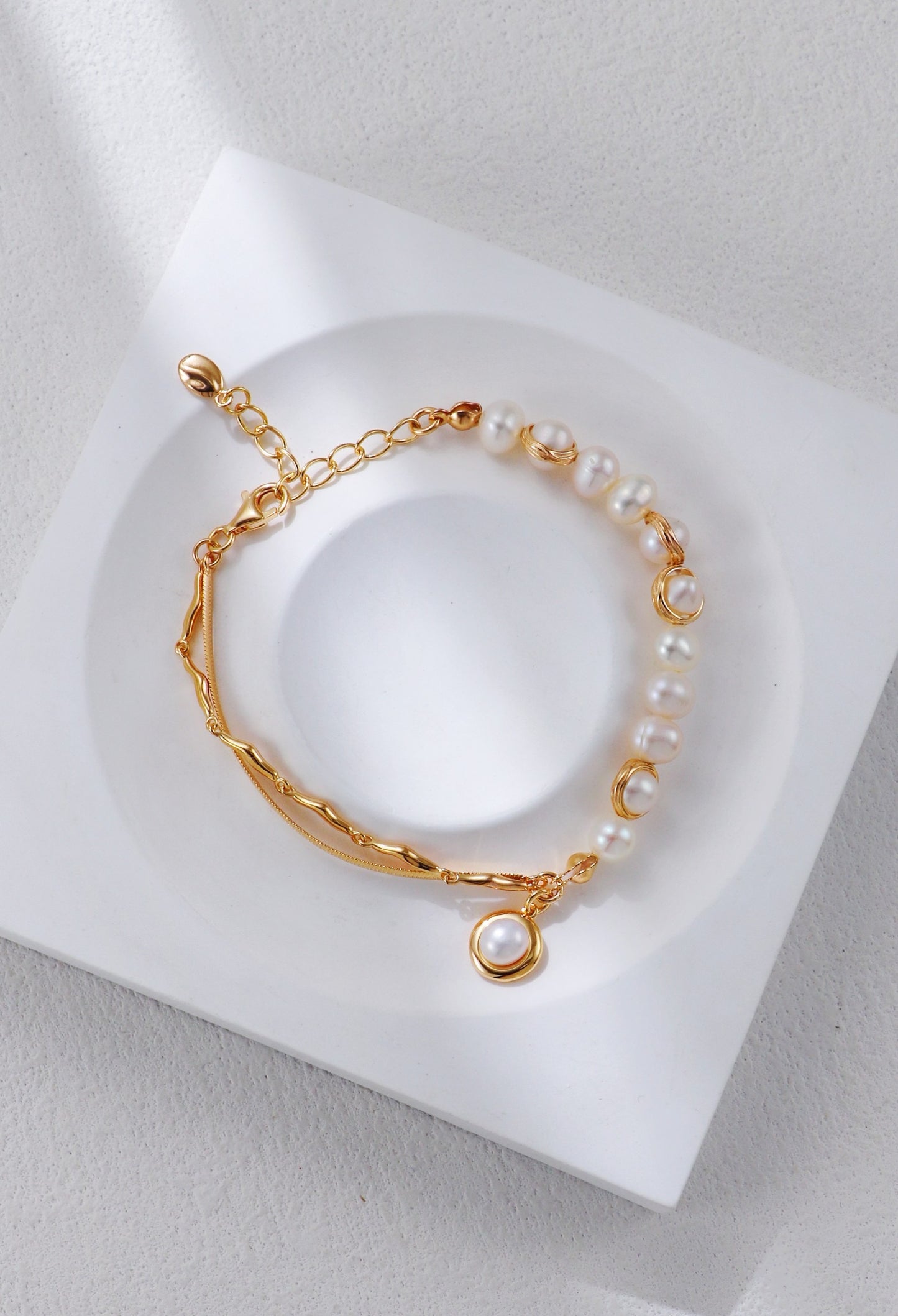 Natural Pearl & Sterling Silver Chain Bracelet – Minimalist Elegance