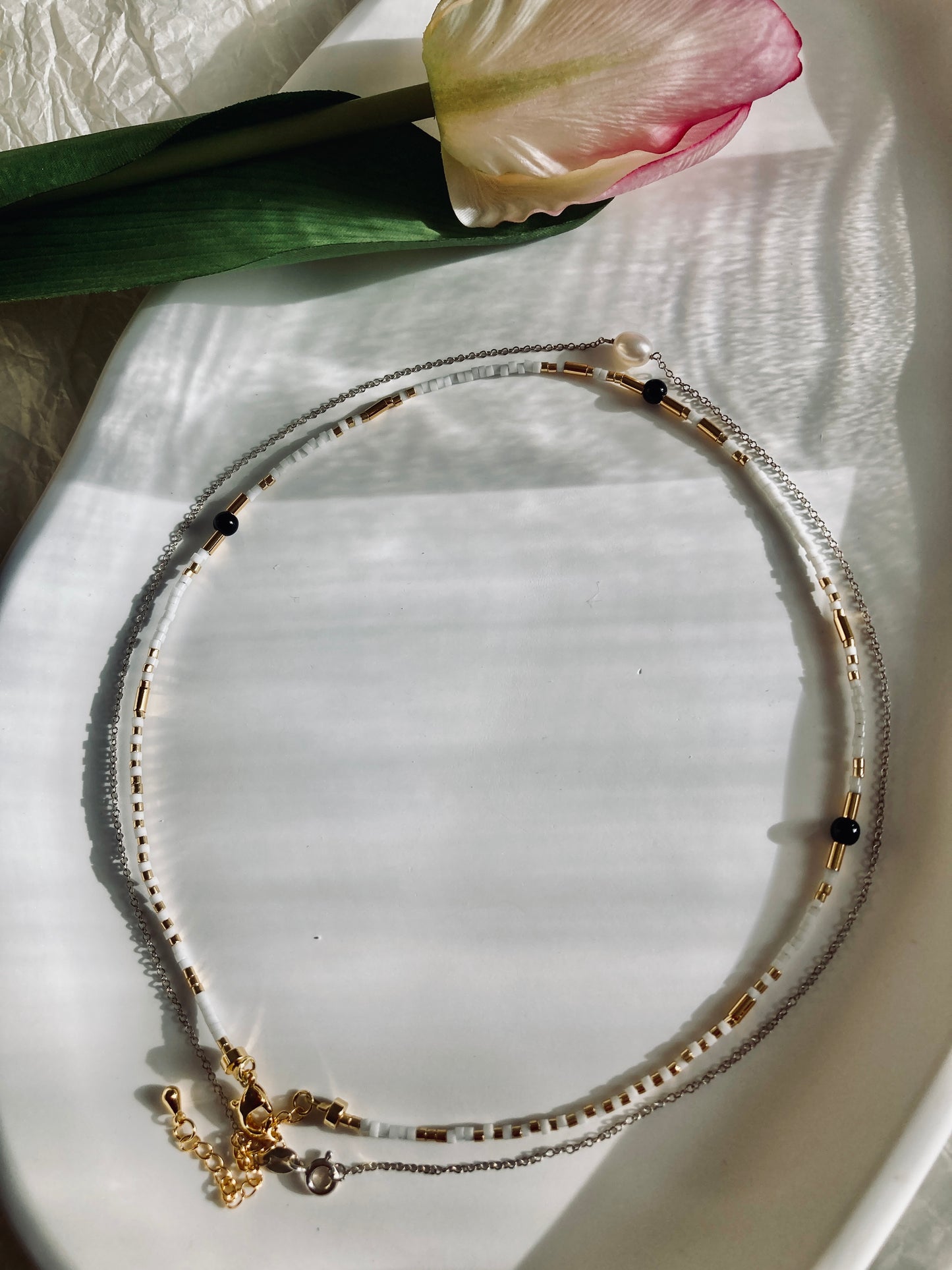 Minimalist pearl and silver necklace